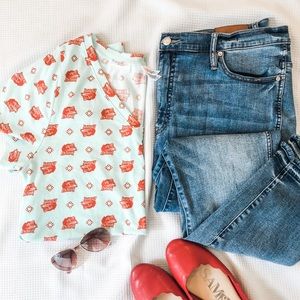 Lularoe Wolf Classic Tee